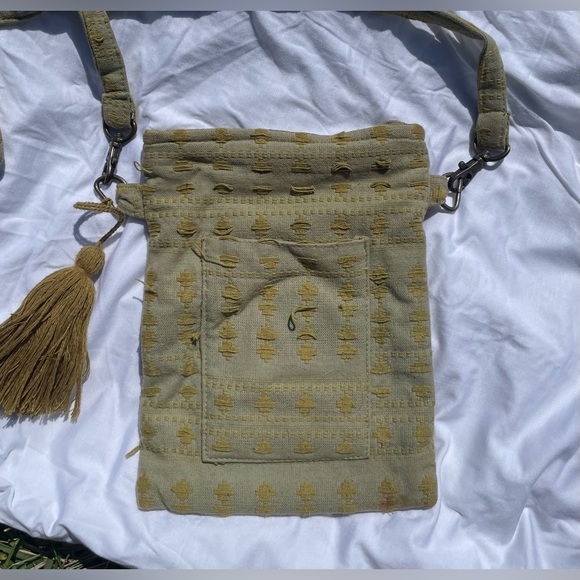 Earthbound Green Shoulder Bag - Picture 2 of 13